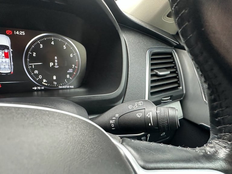 2020 Volvo XC90 2.0 B5 MHEV Momentum SUV 5dr Petrol Hybrid Auto 4WD Euro 6 (s/s) (250 ps) Automatic