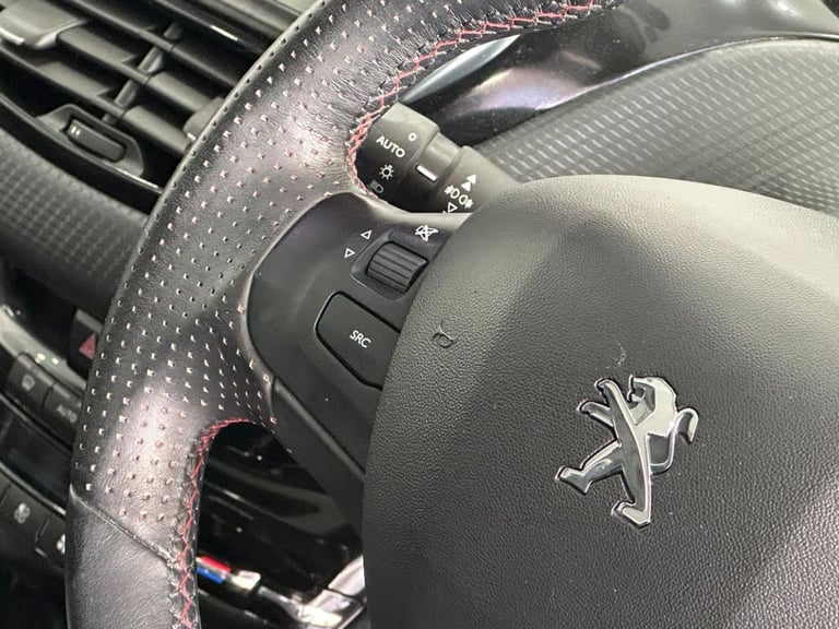 2018 Peugeot 2008 1.2 PureTech GT Line SUV 5dr Petrol Manual Euro 6 (s/s) (130 ps) HATCHBACK Petr...
