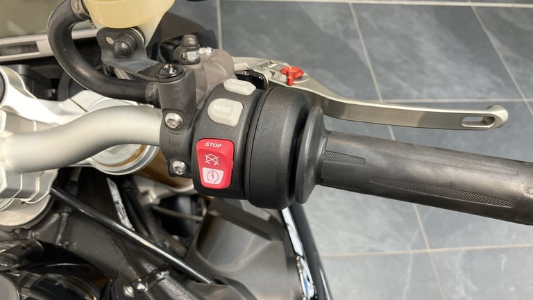 2016 BMW S1000 BMW S1000R SPORT (20MY) ROADSTER Petrol Manual