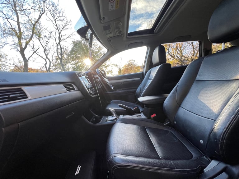 2014 MITSUBISHI OUTLANDER PHEV, GX4H,AUTO, HYBRID, (1998 cc), SERVICE HISTORY,   