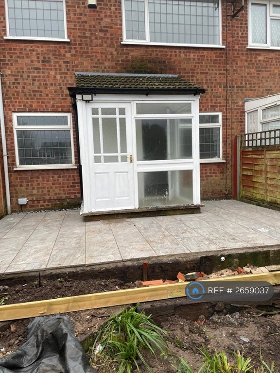 3 bedroom house in Blandford Drive, Coventry, CV2 (3 bed) (#2659037)
