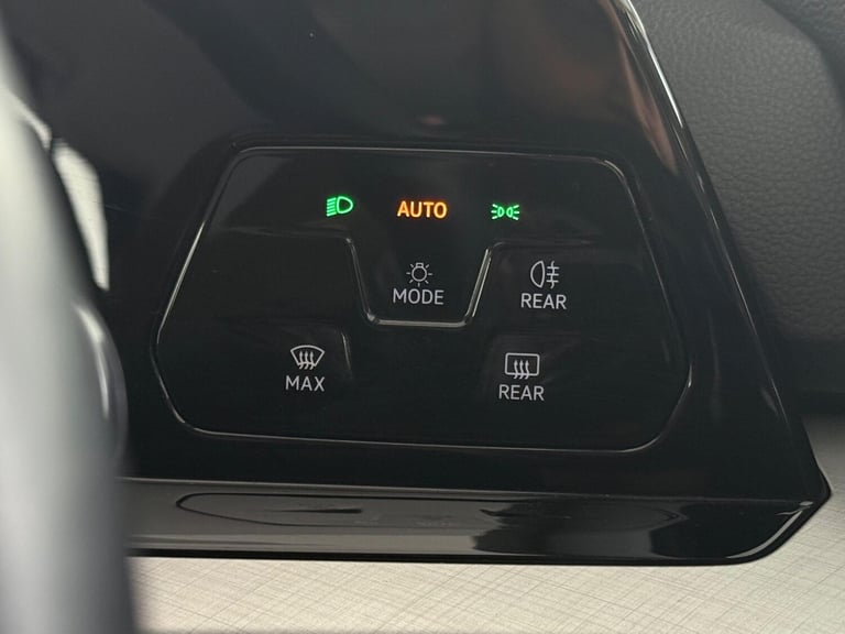 2020 Volkswagen Golf 1.5 TSI Life 5dr HATCHBACK PETROL Manual