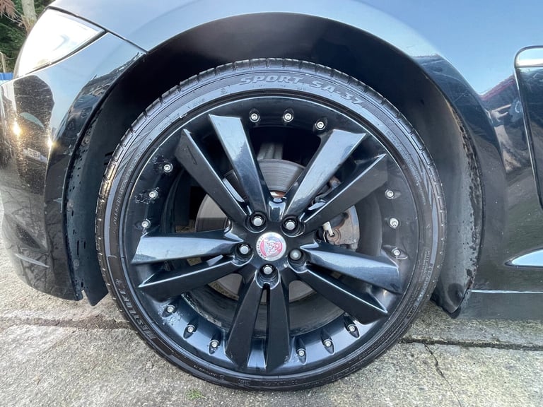 2015 Jaguar XF 2.2 D R-SPORT BLACK SPORTBRAKE ESTATE 5-Door 1 OWNER CAR