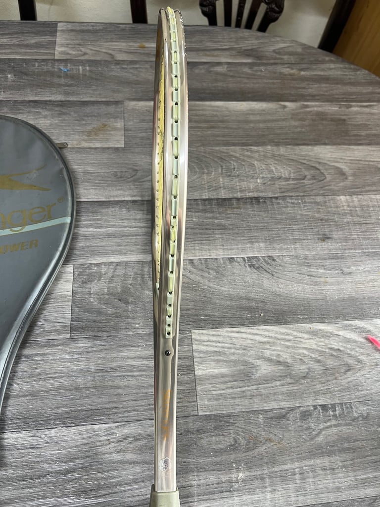 Tennis racket 
