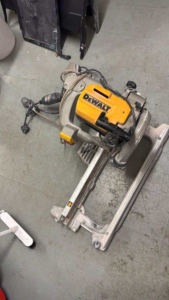 DeWalt Wet Tile Cutter D36000 - Used