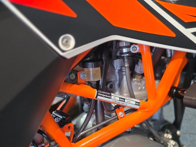 2015 KTM 690 SMC SUPER MOTO EXTRA'S 10,000 MILE'S 