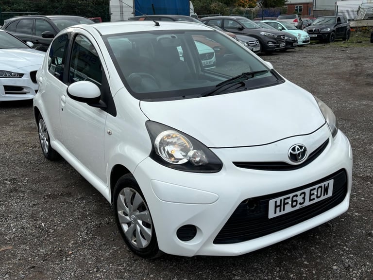 2013 Toyota AYGO 1.0 VVT-i Move 5dr HATCHBACK PETROL Manual