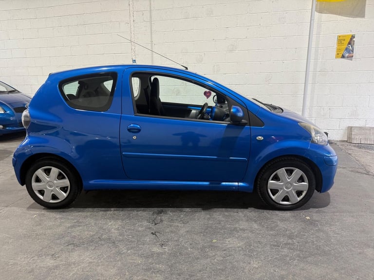 2009 Toyota AYGO 1.0 VVT-i Blue Euro 4 3dr HATCHBACK Petrol Manual