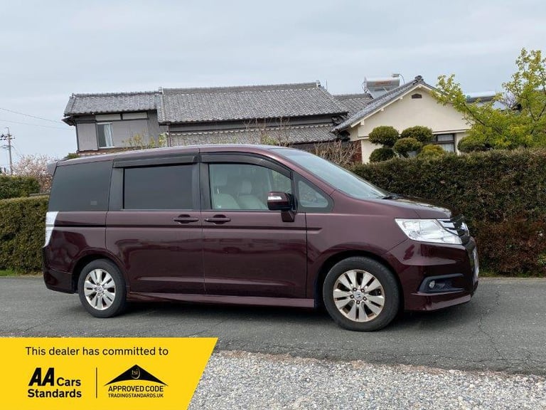 Honda Stepwagon/Alphard/Estima 2.0 Spada Z Auto 2.0 RK5 Auto 8 Seater MPV