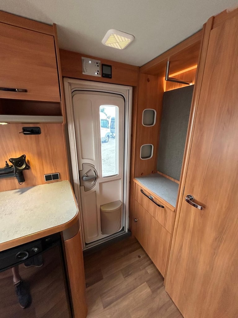 Hymer Eriba Nova GL 2 berth 2017 ***MOVER**GREAT CONDITION***