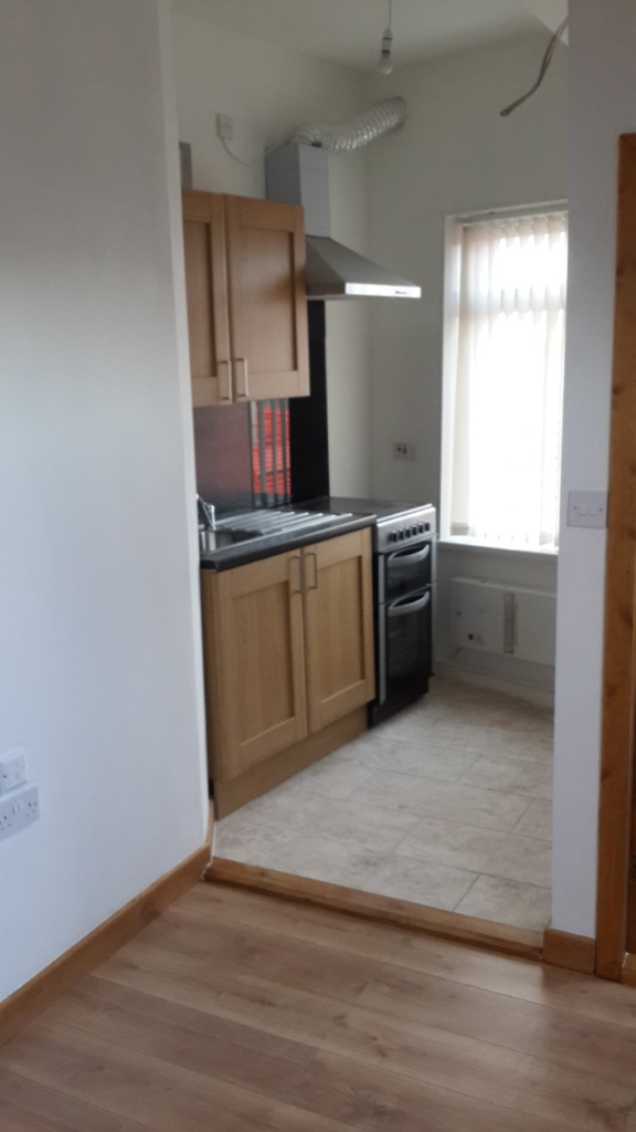 One bedroom studio apartment to let- Manchester road 