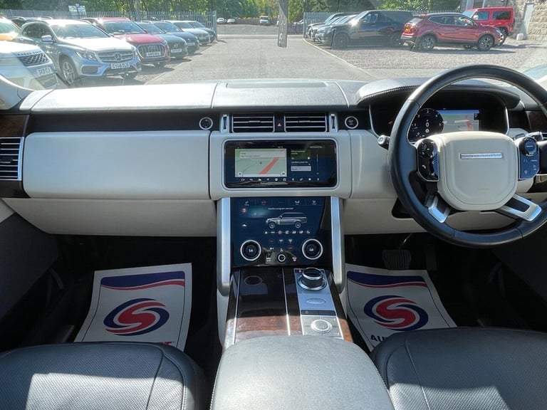 2019 Land Rover Range Rover 3.0 SD V6 Vogue black pack SUV 5dr Diesel Auto 4WD 275 bhp ESTATE Die...