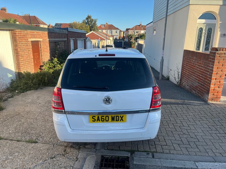 VAUXHALL ZAFIRA 7 SEATS NEW MOT CHEAP TAX 