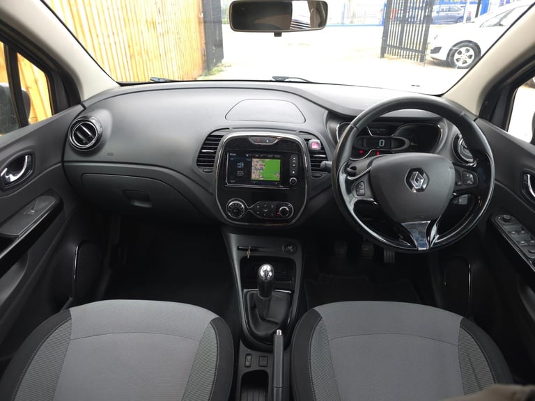 Renault, CAPTUR, Hatchback, 2014, Manual, 1461 (cc), 5 doors
