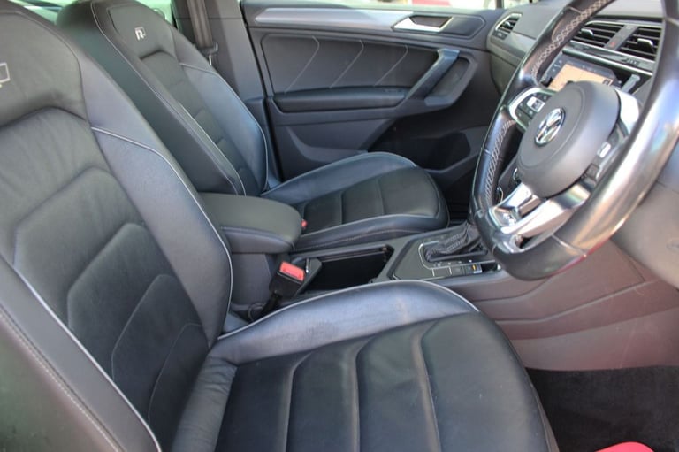 2020 70 VOLKSWAGEN TIGUAN 2.0 TDI R-LINE TECH SUV 5DR DIESEL DSG EURO 6 (S/S) (1