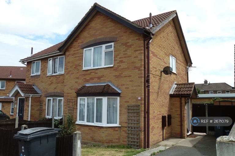 3 bedroom house in Wordsworth Gardens, Aylesham, Canterbury, CT3 (3 bed) (#2671079)
