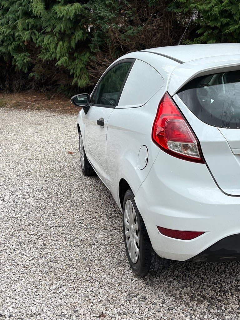 Ford FIESTA Van 2014 1.5