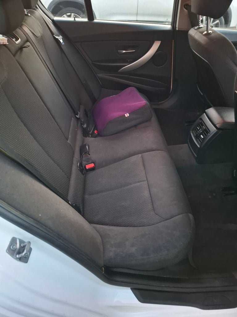 BMW, 3 SERIES, Saloon, 2012, Manual, 1995 (cc), 4 doors