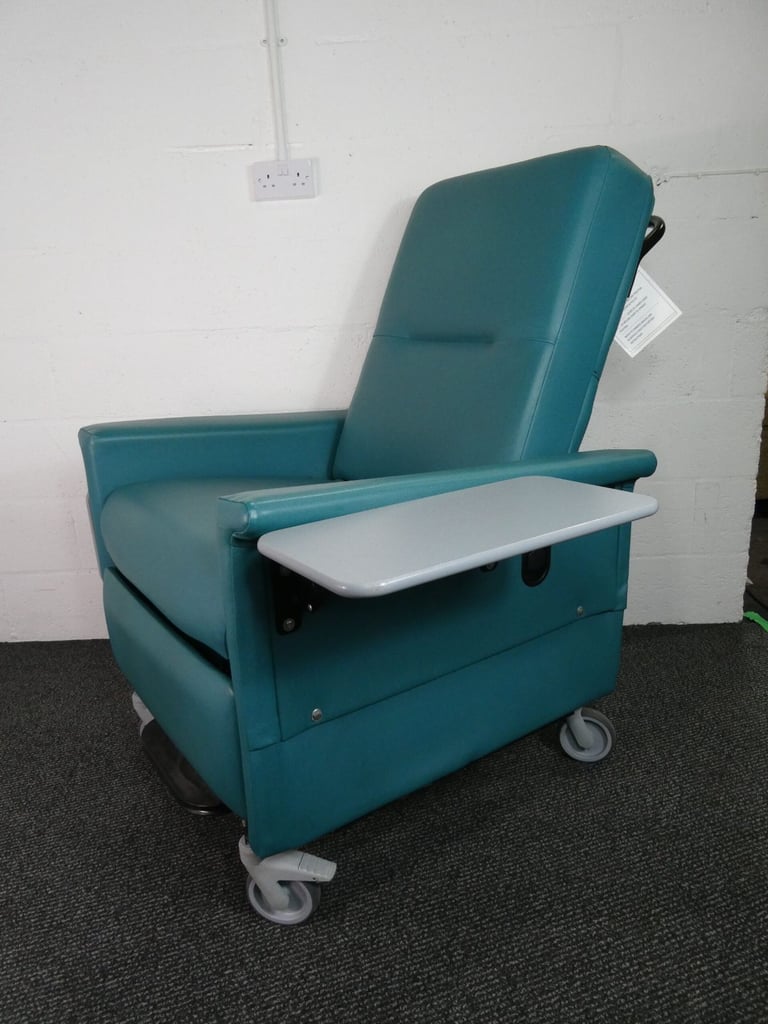 Champion Classic Manual XL Medical Recliner Chair