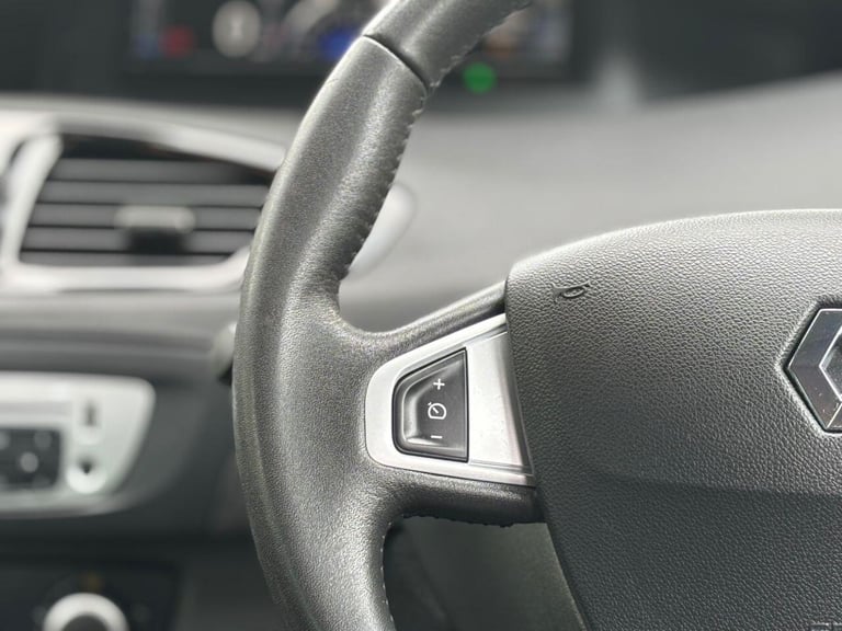 2012 Renault Scenic 1.2 TCe Dynamique TomTom MPV 5dr Petrol Manual Euro 5 (s/s) (115 ps) Lovely M...