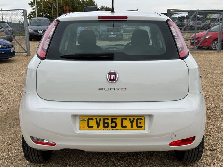 2015 Fiat Punto 1.2 Easy + Euro 6 3dr HATCHBACK Petrol Manual
