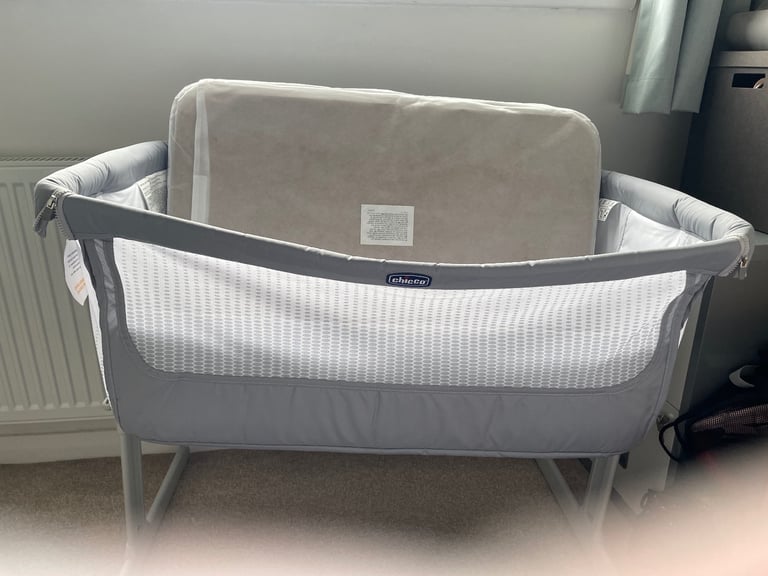 Chicco next to me crib / cot 