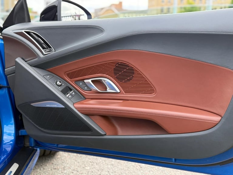 Audi R8 5.2 FSI V10 Spyder S Tronic quattro Euro 6 (s/s) 2dr