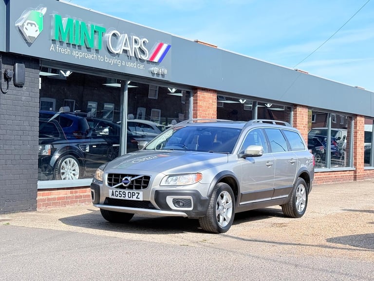 VOLVO XC70 2.4 D5 SE 2010