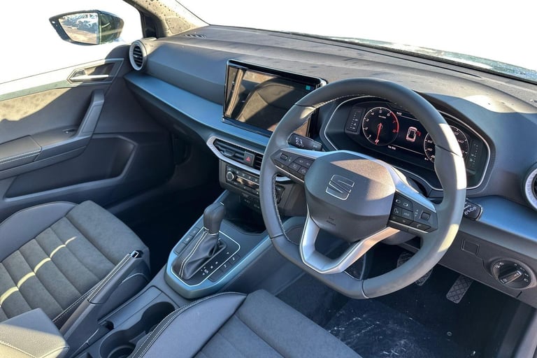 2025 SEAT Arona 1.0 TSI XPERIENCE Lux DSG Euro 6 (s/s) 5dr SUV PETROL Automatic