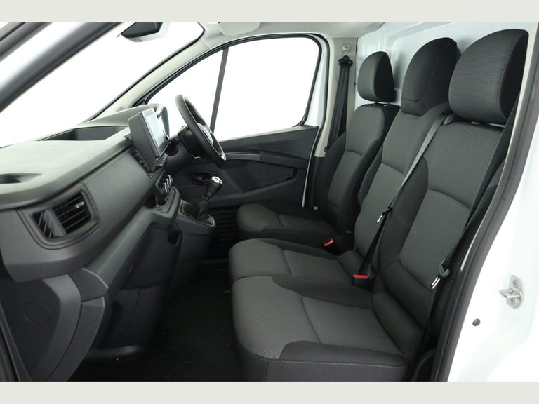 2025 Renault Trafic SL30 Blue dCi 130 Advance [Safety] PANEL VAN Diesel Manual