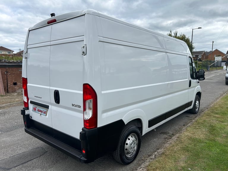 2022 Peugeot Boxer 2.2 BlueHDi H2 Professional Van 140ps PANEL VAN Diesel Manual