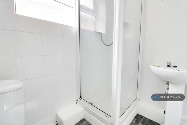 5 bedroom house in Cobden View Road, Sheffield, S10 (5 bed) (#2667723)