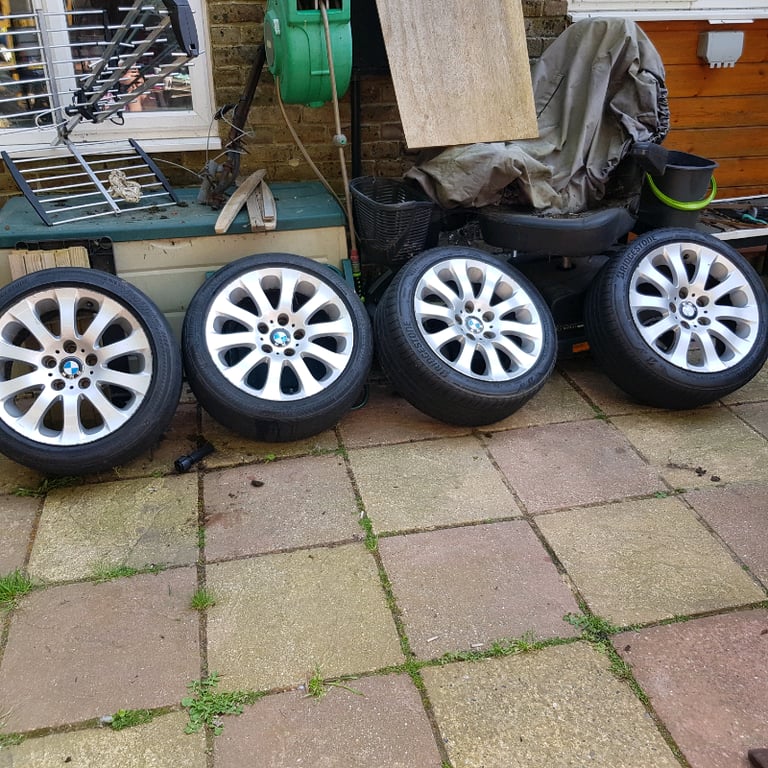 Set of 4 bmw 17 inch wheels and tyres