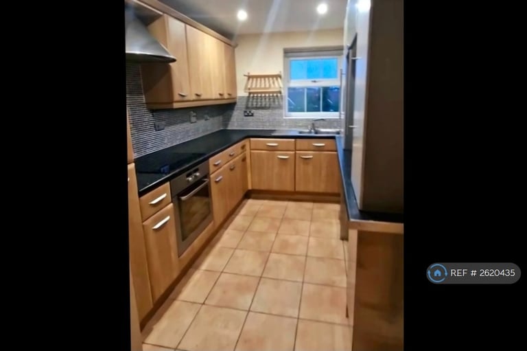3 bedroom flat in Cornwall Avenue, Buckshaw Village, Chorley, PR7 (3 bed) (#2620435)