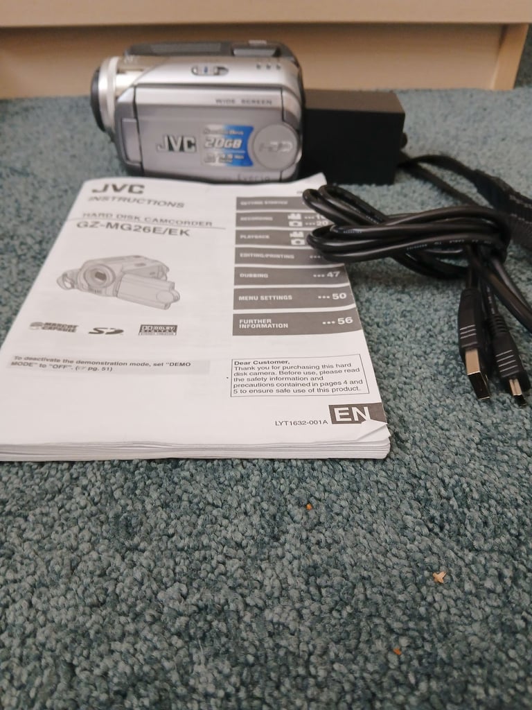 JVC  hard disc camcorder 32 optical zoom GZ-MG26EK - 