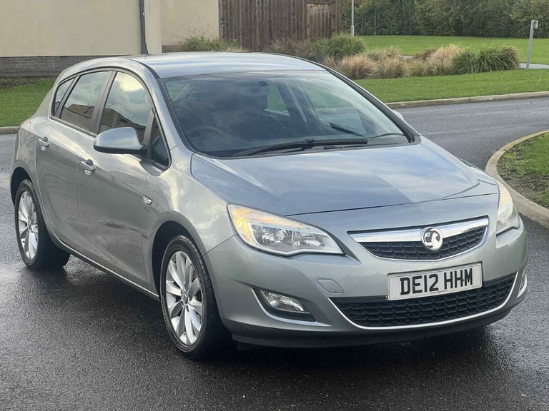Vauxhall, ASTRA, Hatchback, 2012, Manual, 1686 (cc), 5 doors