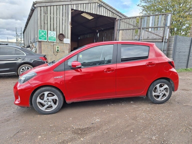2016 Toyota Yaris 1.5 Hybrid Icon 5dr CVT HATCHBACK PETROL/ELECTRIC Automatic
