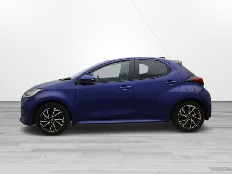 2022 Toyota Yaris 1.5 VVT-h Design Hatchback 5dr Petrol Hybrid E-CVT Euro 6 (s/s) (116 ps) 1  Hat...