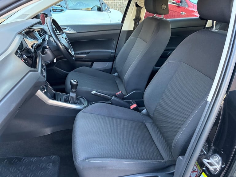 2018 Volkswagen Polo 1.0 TSI SE Euro 6 (s/s) 5dr HATCHBACK Petrol Manual