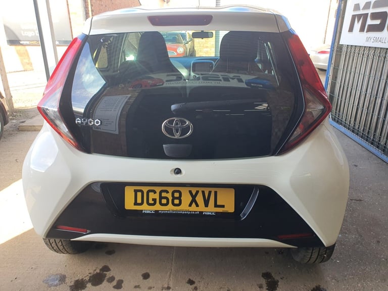 2018 Toyota AYGO X-PLAY VVT-I 998cc petrol