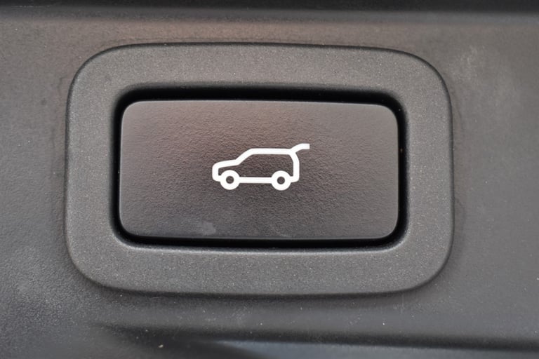 2019 Land Rover Range Rover Sport SDV6 AUTOBIOGRAPHY DYNAMIC+Sliding Panoramic Sunroof and 22 All...