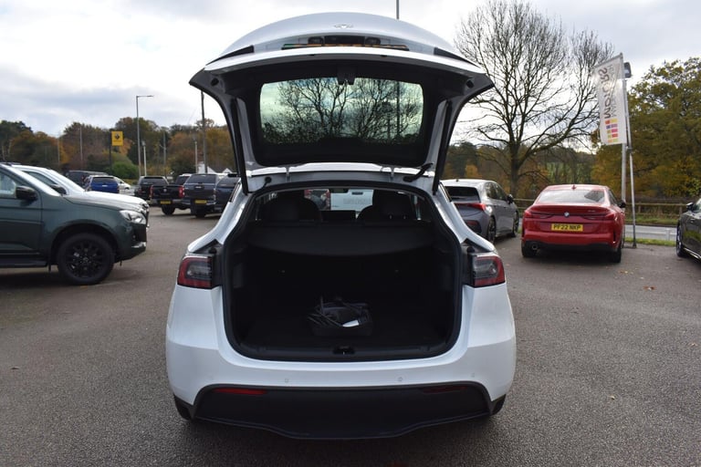 2022 Tesla Model Y (Dual Motor) Long Range Auto 4WDE 5dr MPV Electric Automatic