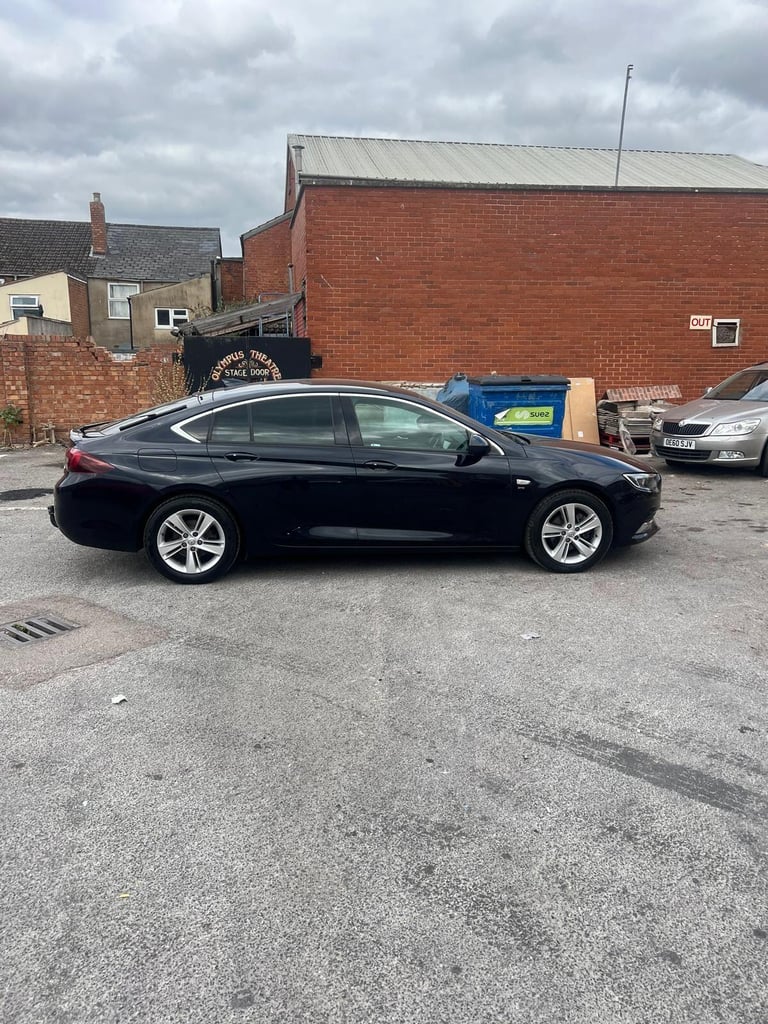 2017 Vauxhall Insignia 1.6 Turbo D ecoTEC BlueInjection SRi Nav Grand Sport Euro 6 (s/s) 5dr HATC...