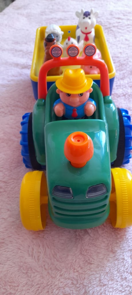 Kiddieland Farm Tractor & Trailer
