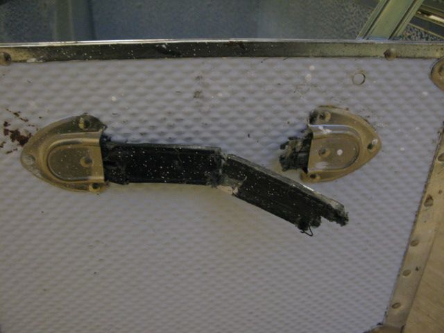 Chest . Size : H=40cm , W=40cm , L=80cm