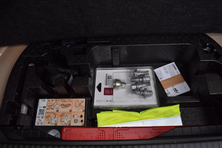 2022 Peugeot 2008 100kW GT Premium 50kWh 5dr Auto HATCHBACK Electric Automatic