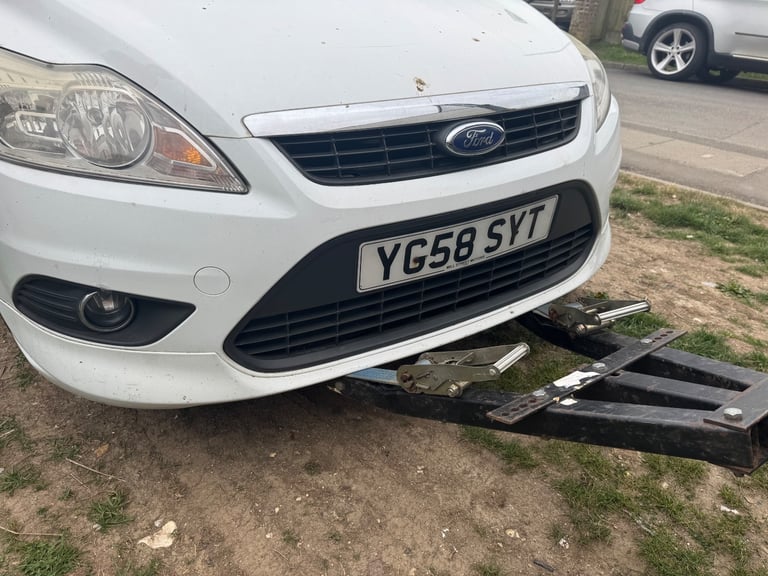 image for Ford focus mk2 front bumper sport zetec not st Rs 