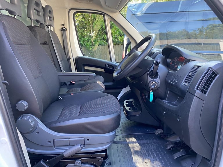 2020 Peugeot Boxer 2.2 BlueHDi 335 Built for Business L4 Euro 6 (s/s) 3dr CHASSIS CAB Diesel Manual