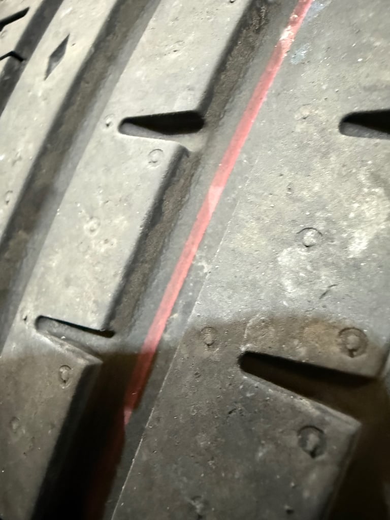 Accelera PH2 tyres 275 30 21 98Y 