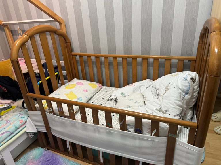 Baby cot store bed gumtree